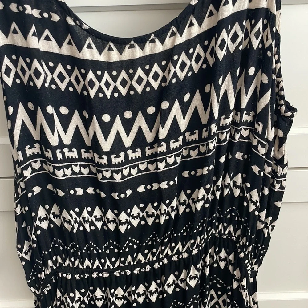 Patrons of Peace Women’s Black Tribal Print Dress w/ Back Cut Out - Size Medium